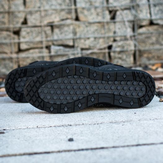 Vans iso mid top 3