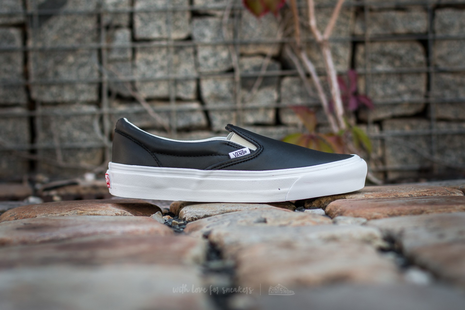 Zapatillas Hombre Vans OG Classic Slip-On VLT Black