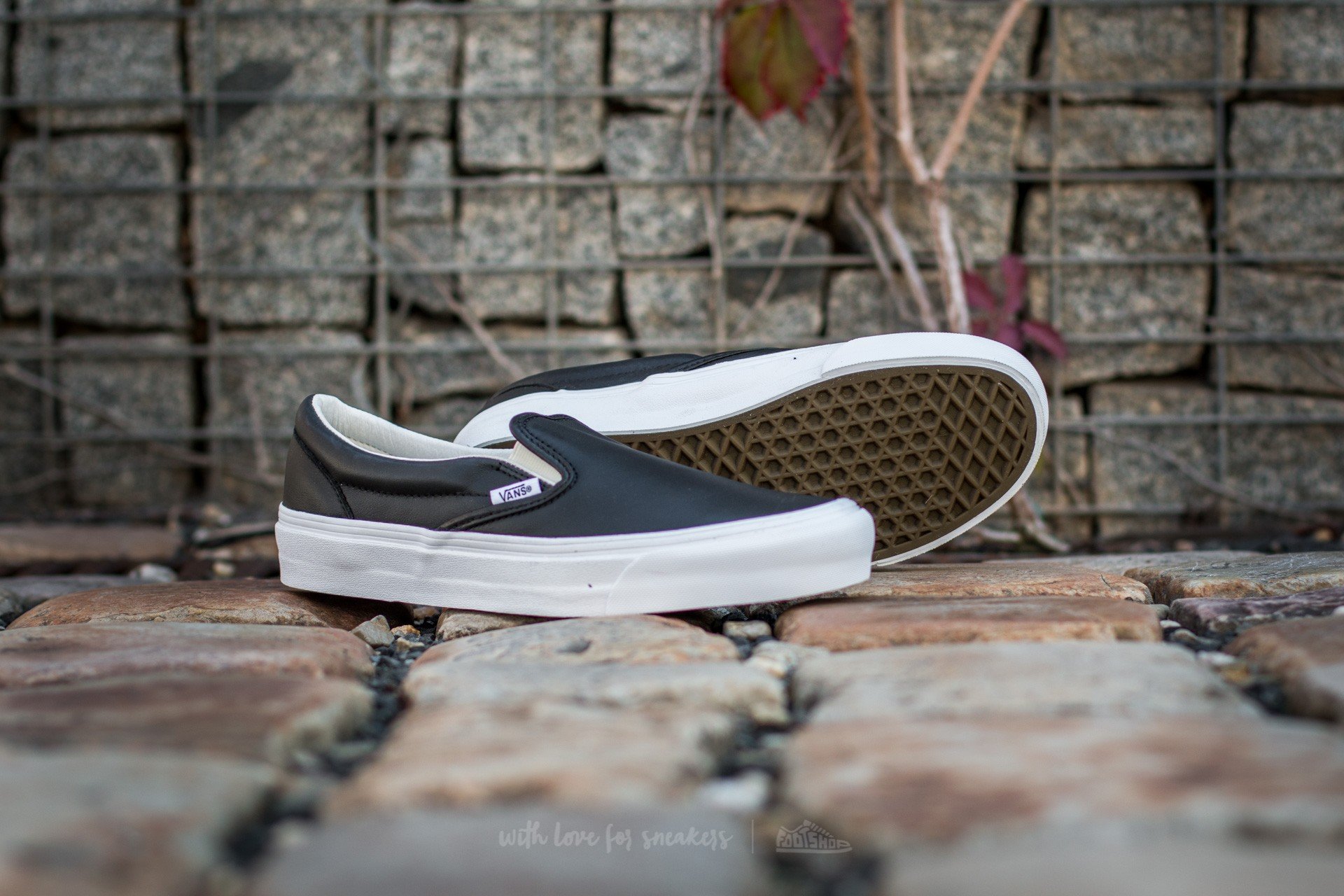 Zapatillas Hombre Vans OG Classic Slip-On VLT Black