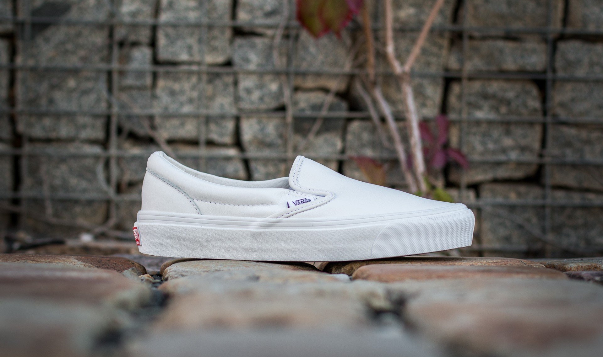 Sneakers Vans OG Classic Slip-On VLT White - 1 | YEO