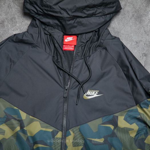 Nike badlands camo windbreaker top