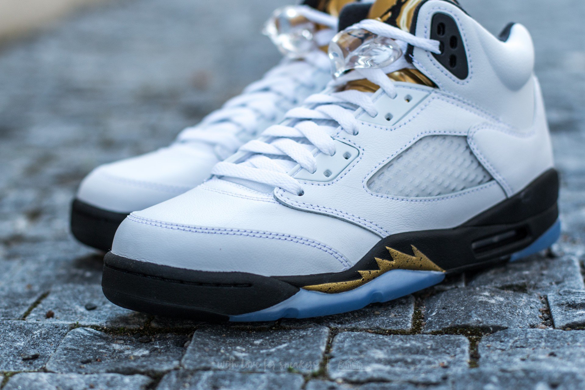 Sko til mænd Air Jordan 5 Retro White/ Black-Metallic Gold Coin