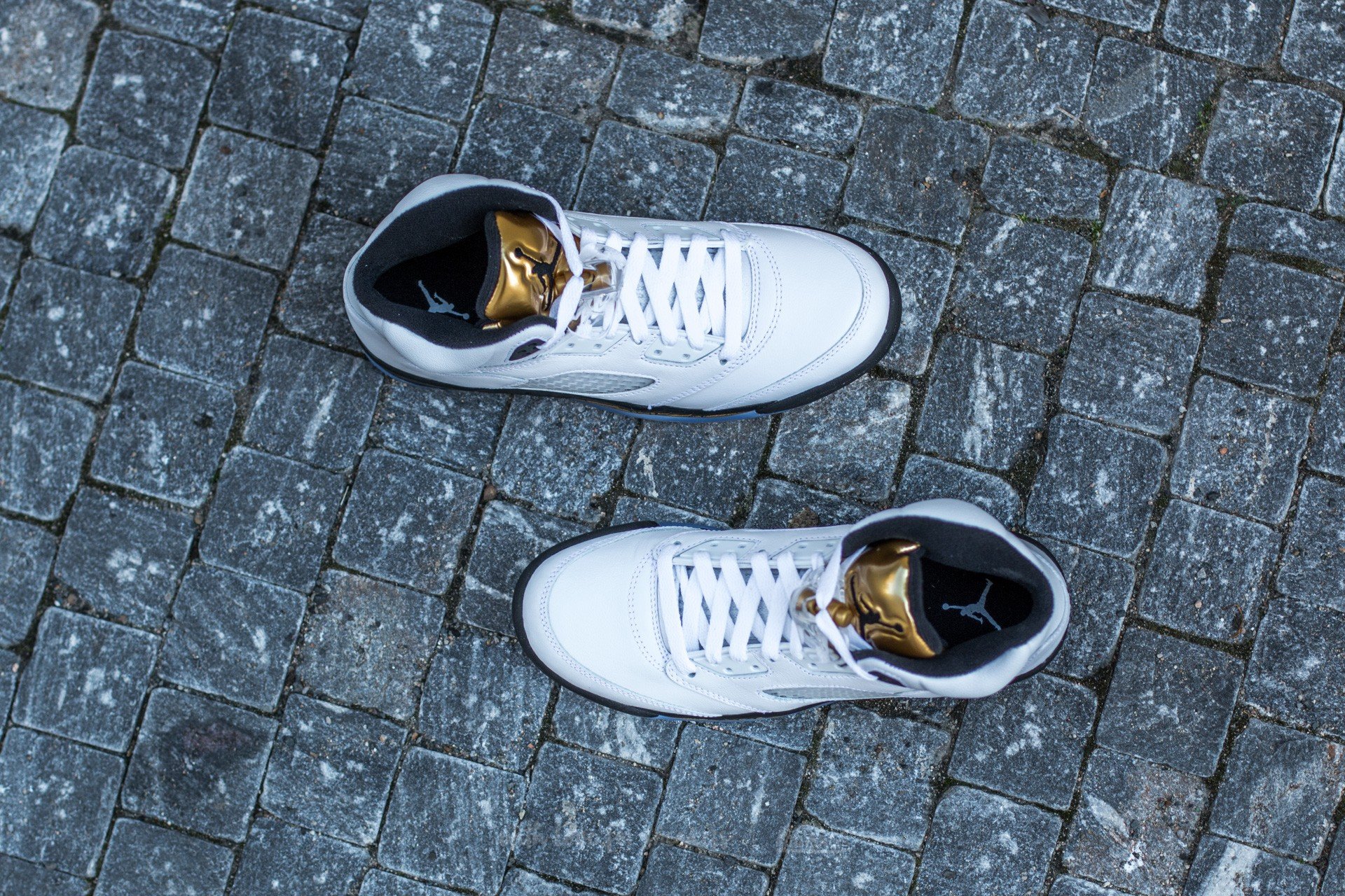 Women's shoes Air Jordan 5 Retro (BG) White/ Black-Metallic Gold Coin