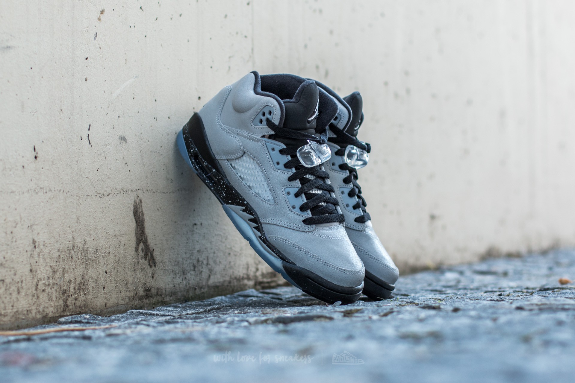 Dámske topánky a tenisky Air Jordan 5 Retro (GG) Wolf Grey/ Black-Black
