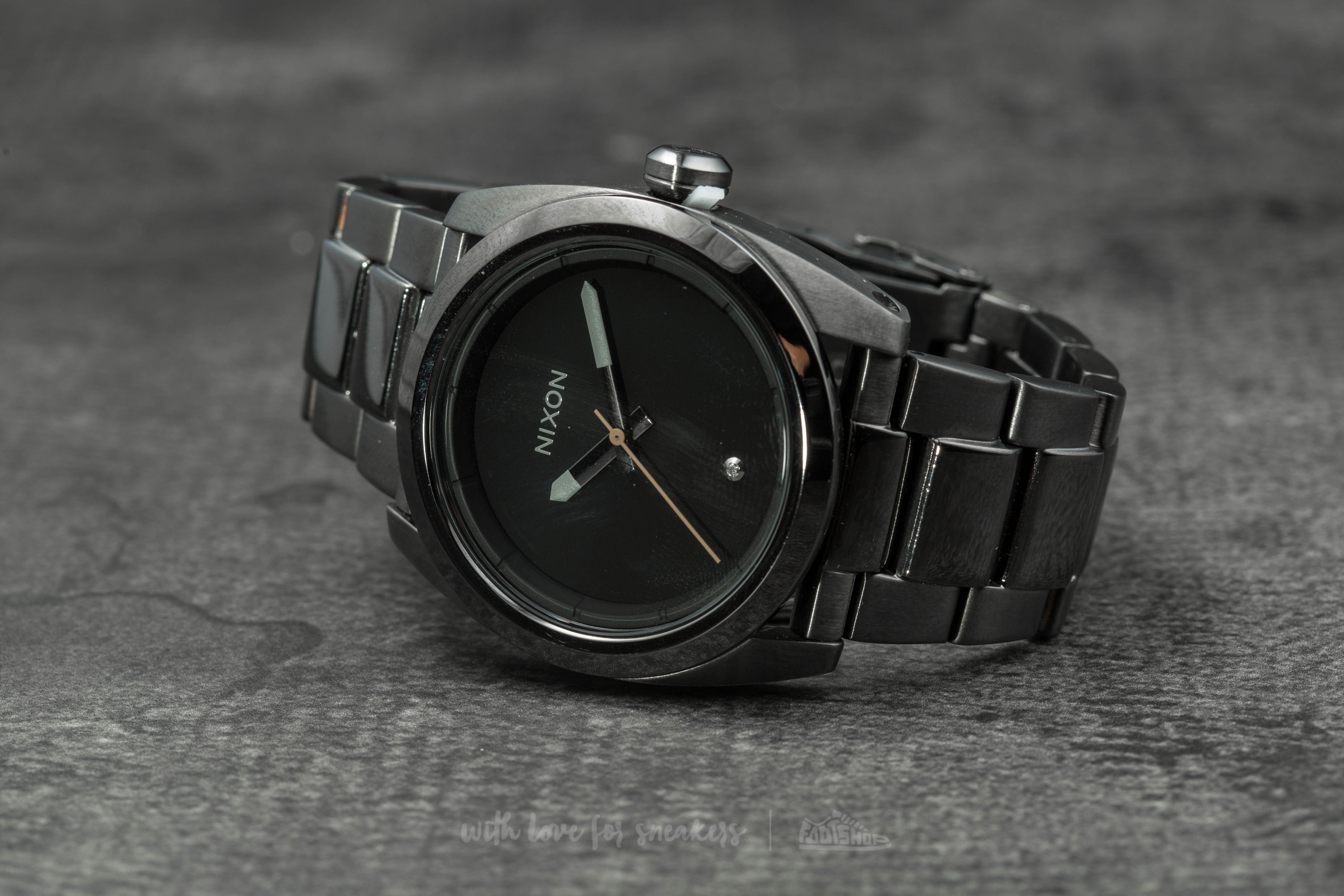 Nixon kingpin best sale watch