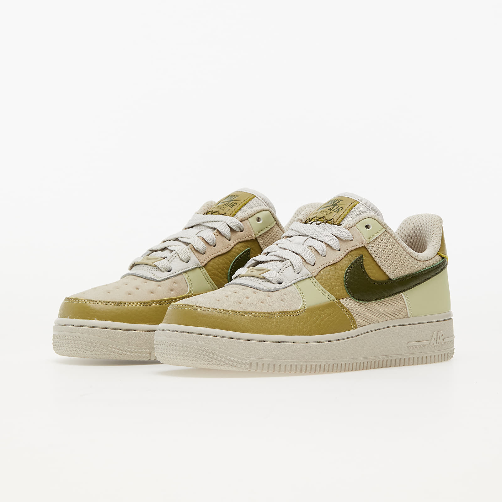 Dámské tenisky a boty Nike Wmns Air Force 1 Light Bone/ Rough Green-Olive Aura