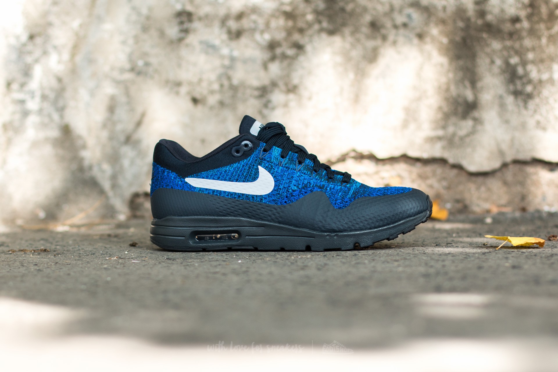 Buty damskie Nike W Air Max 1 Ultra Flyknit Dark Obsidian/ White-Racer Blue-Photo Blue
