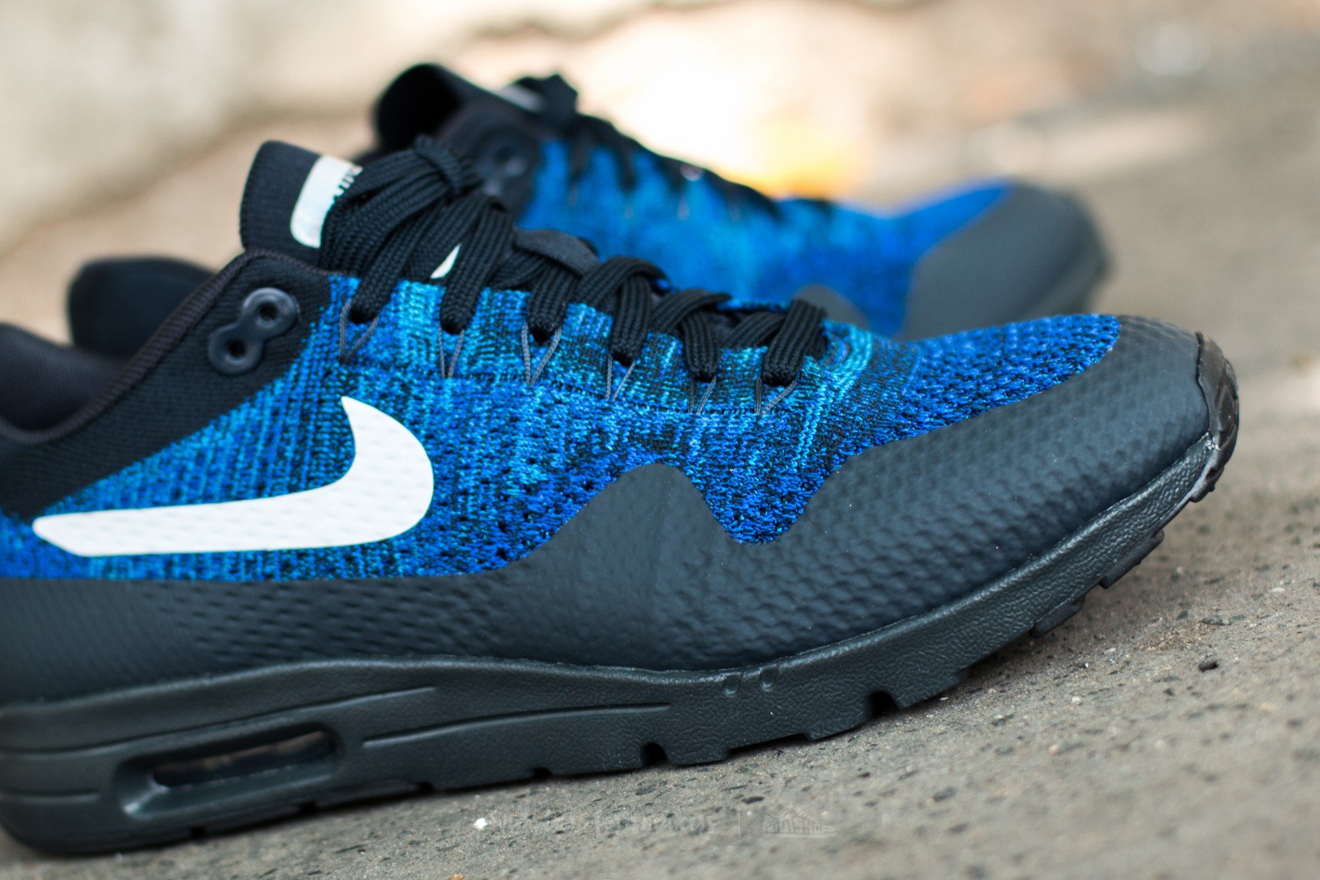 Nike flyknit racer 1 deals