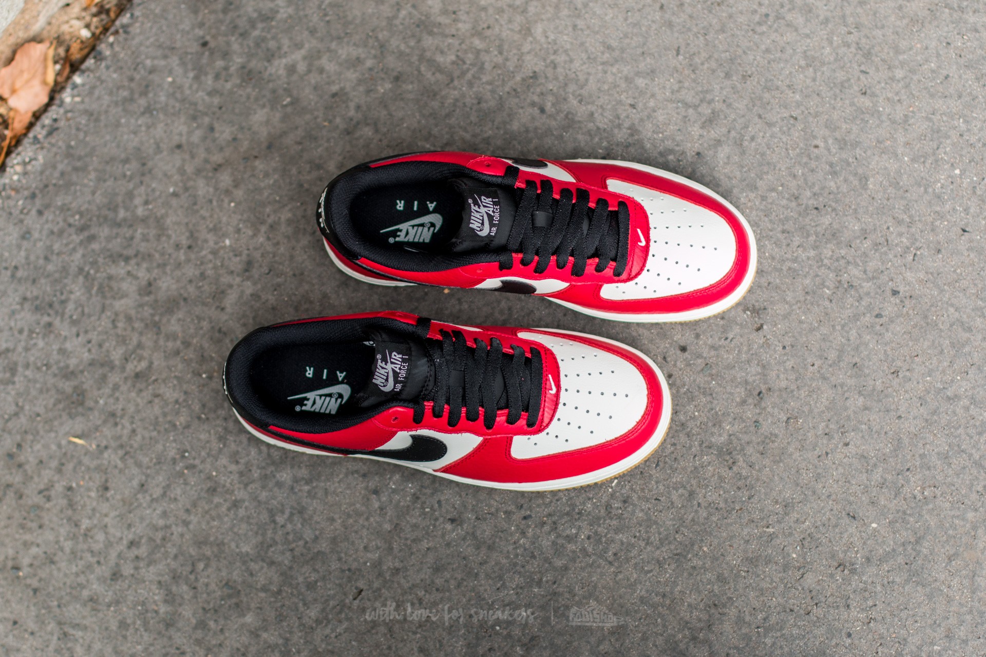 Încălțăminte și sneakerși pentru bărbați Nike Air Force 1 Low Gym Red/ Black-Gum Light Brown-Sail