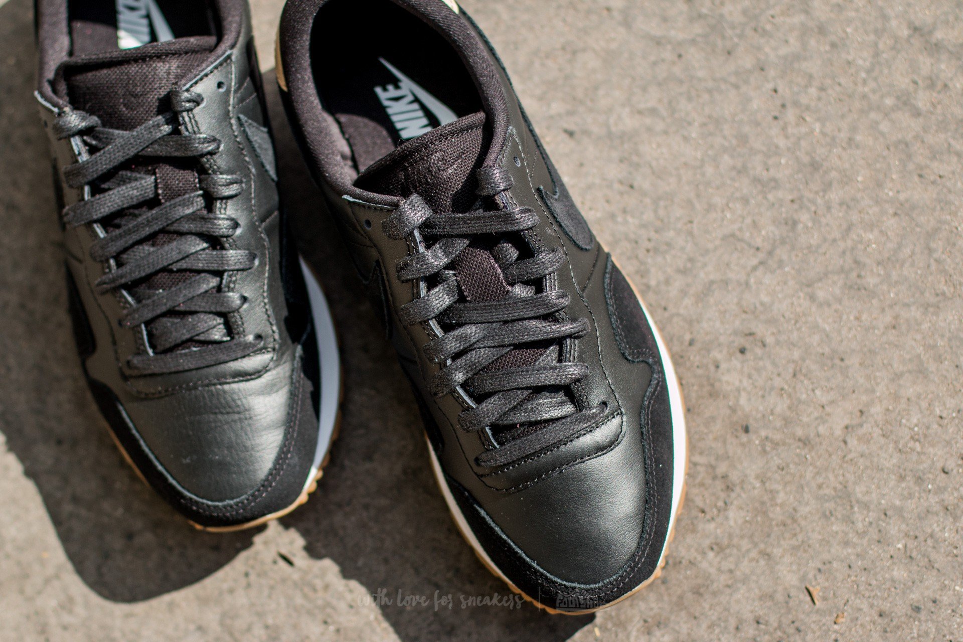 Scarpe uomo Nike Air Pegasus 83 Premium Black/ Black-White-Vachetta Tan