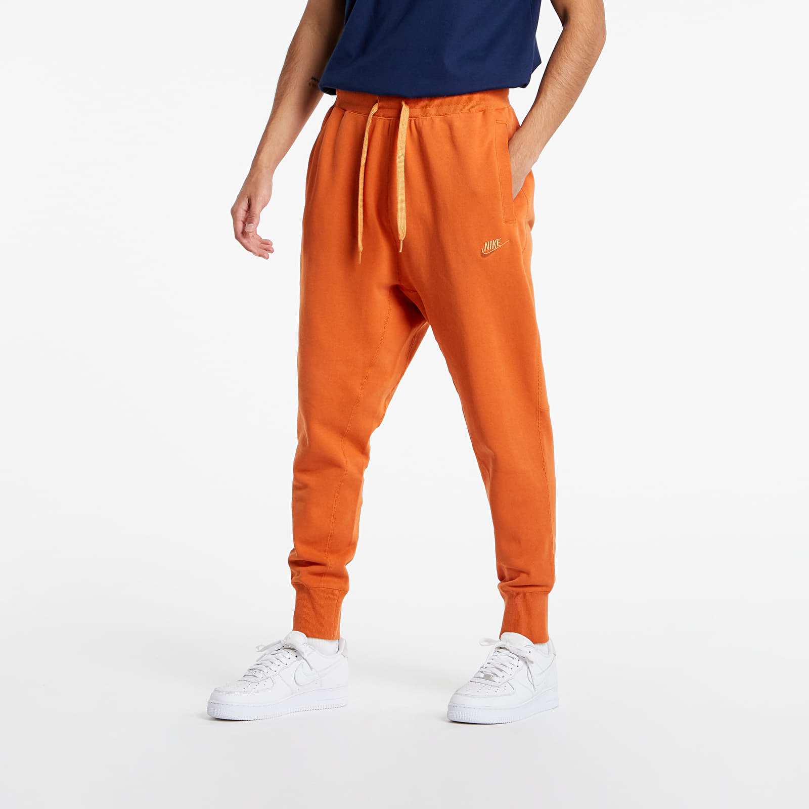 Pantaloni și blugi Nike Sportswear M NSW Pant Classic Sport Spice/ Hot Curry