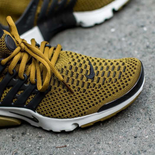 Nike presto flyknit black running shoes discount