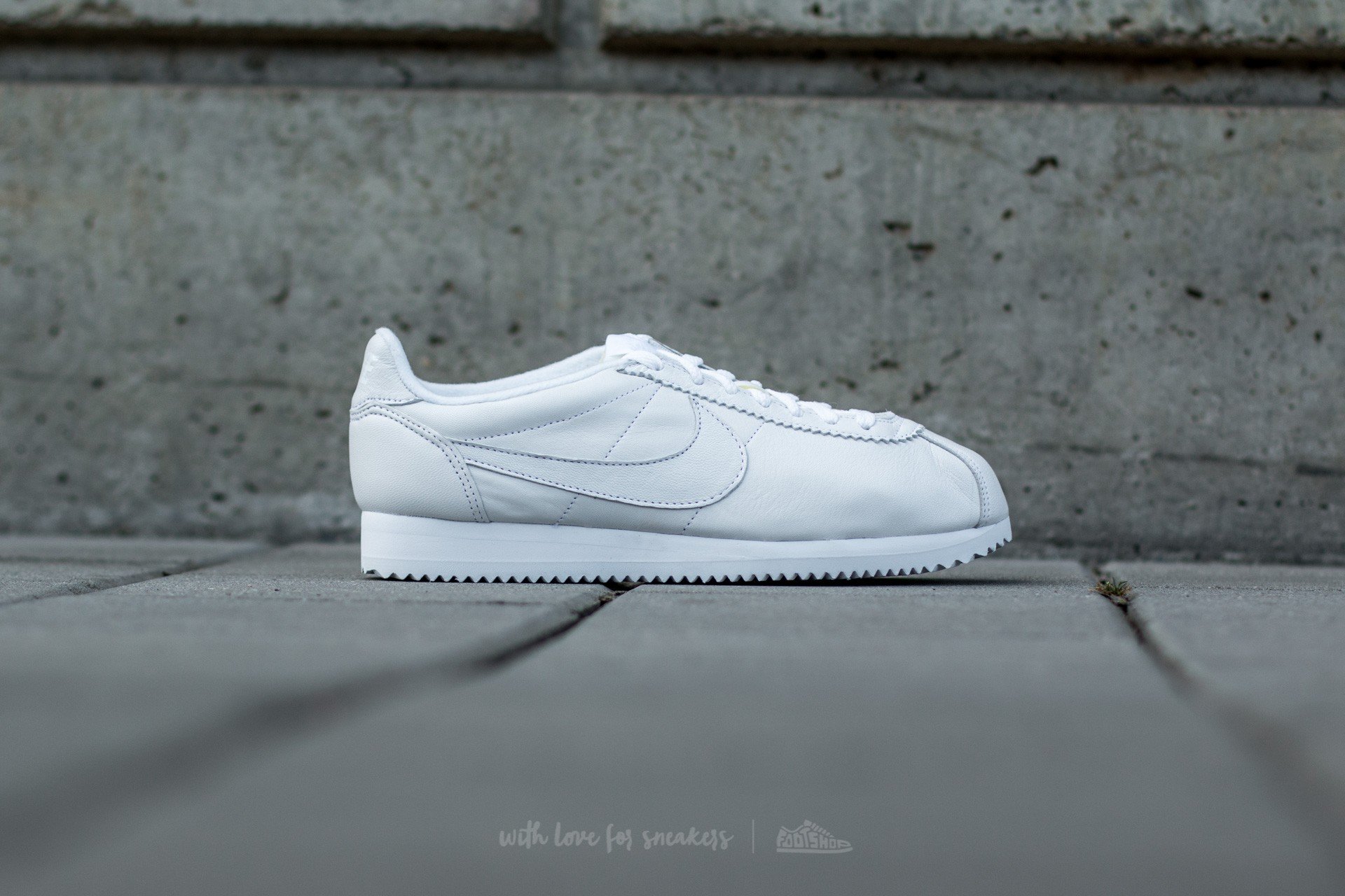 Men's shoes Nike Classic Cortez Premium White/White