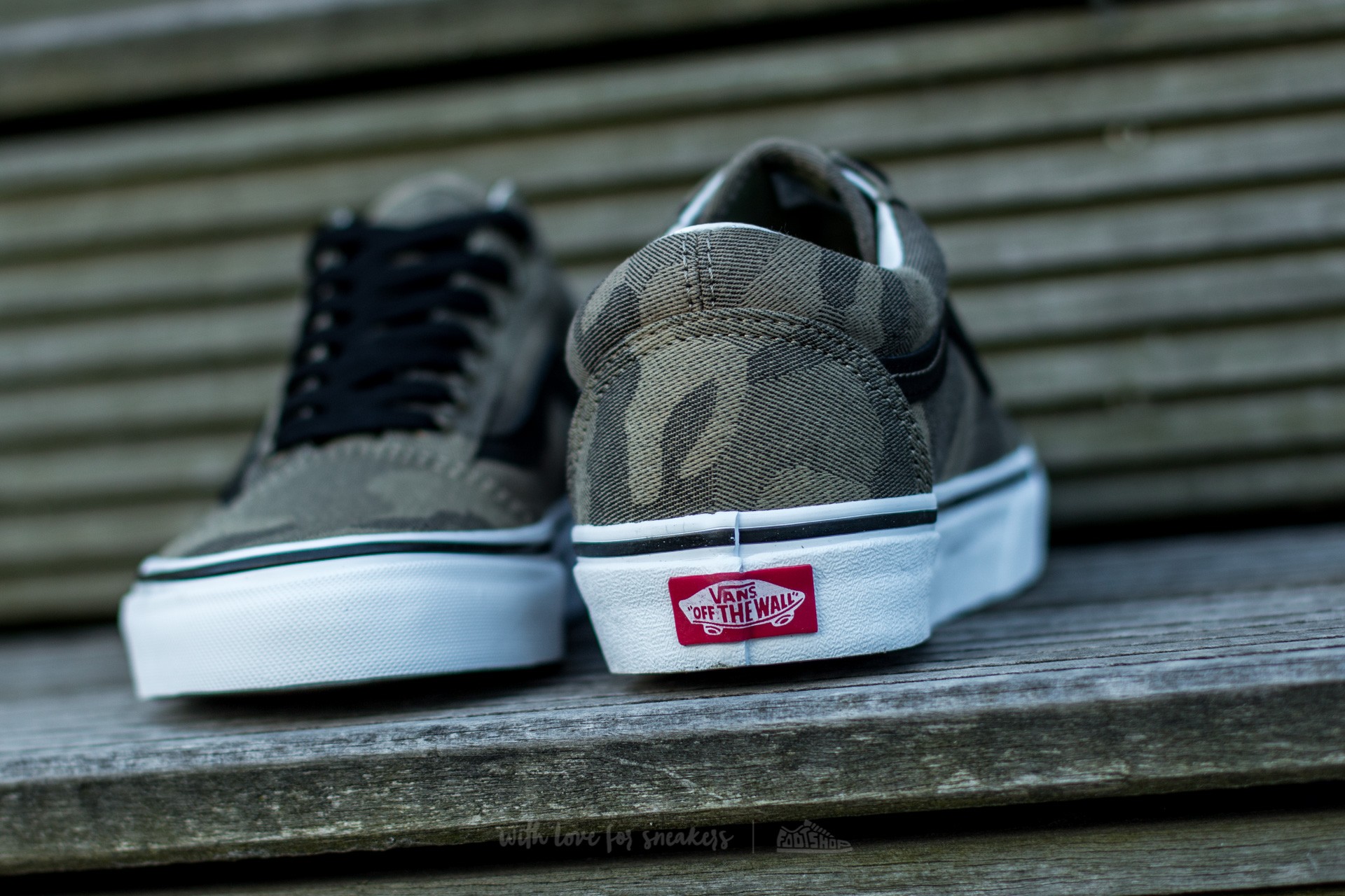 Men s shoes Vans Old Skool Camo Jacquard Raven True White
