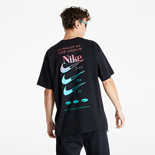 nike sportswear dna tee