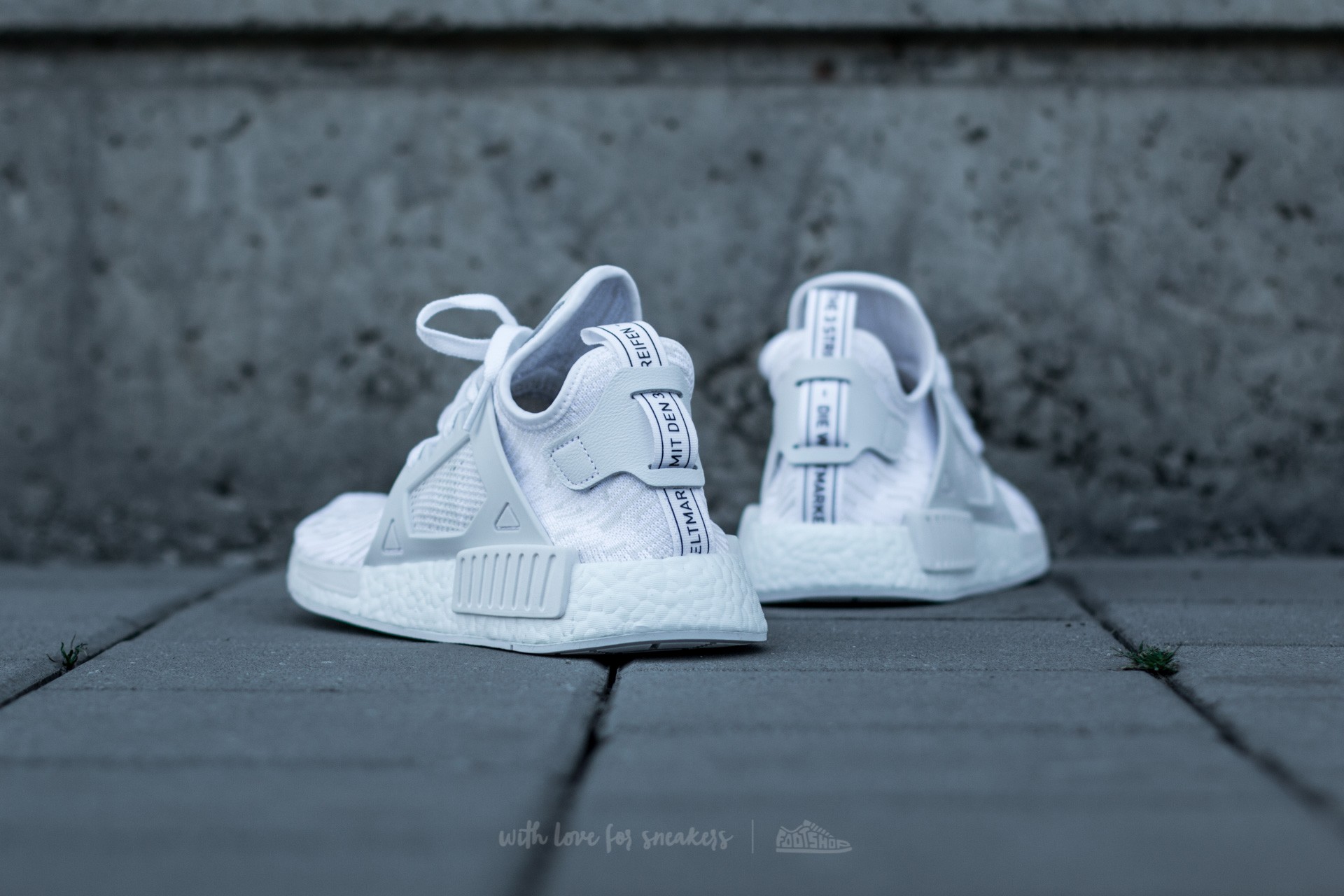 adidas gazelle silver green womens Adidas NMD XR1 Triple White main image 1