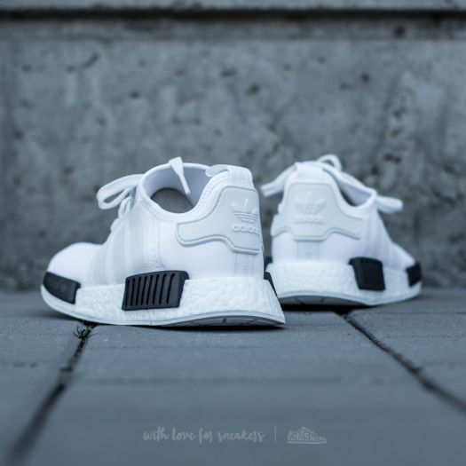 adidas nmd r1 panda