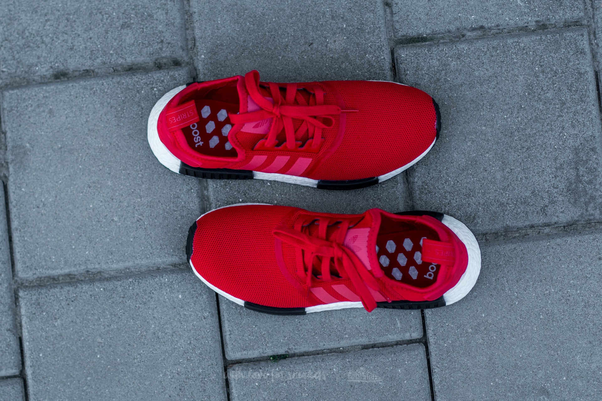 Férfi cipők adidas NMD_R1 Red/ Black