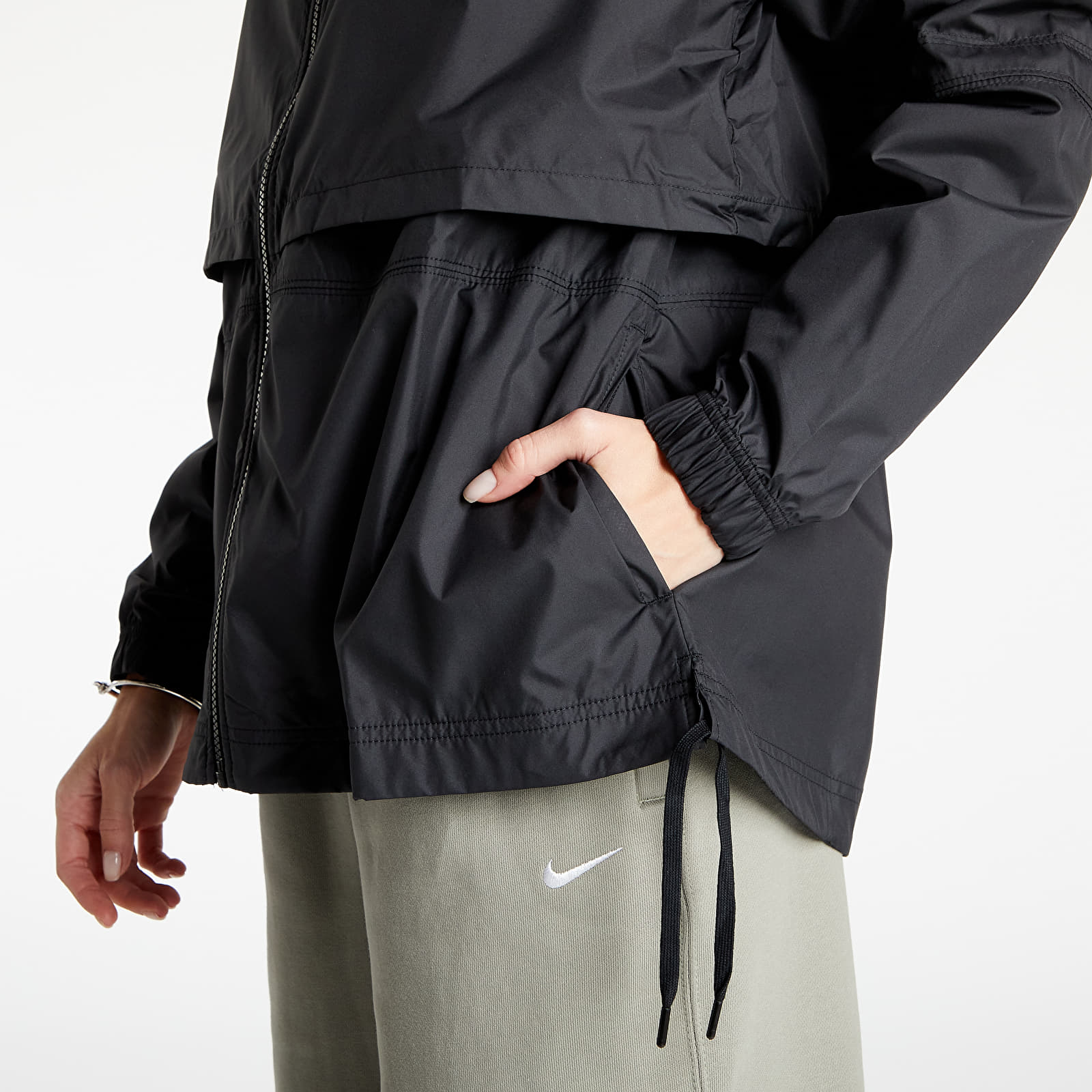 Jakker Nike Sportswear W Nsw Rpl Essential Wvn Jacket Black