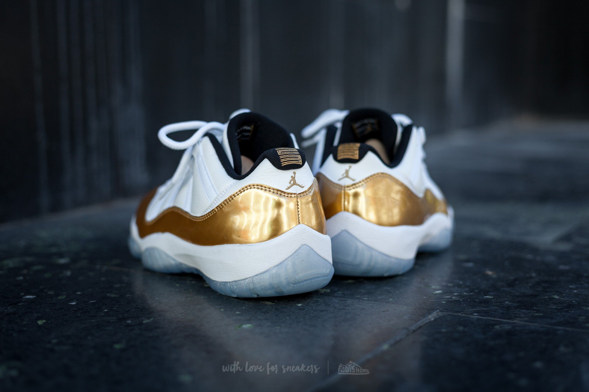 Men s shoes Air Jordan 11 Retro Low White Metallic Gold Coin Black Footshop