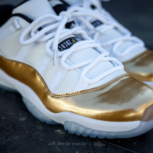 NIke Air Jordan 11 Retro Low