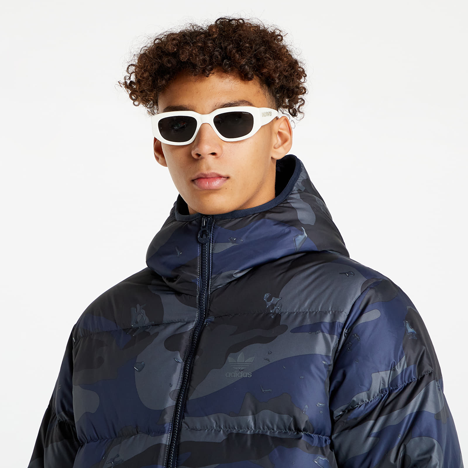 Kabátok adidas Camo Puff Jacket Multicolor/ Night Navy