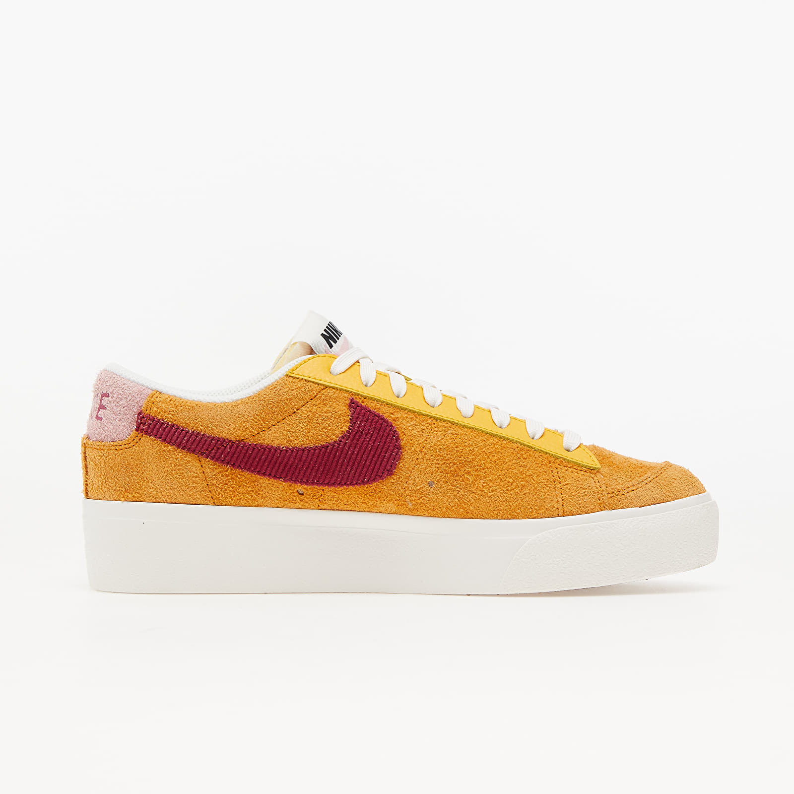 Zapatillas mujer Nike W Blazer Low Platform Sunset/ Rush Maroon-University Gold
