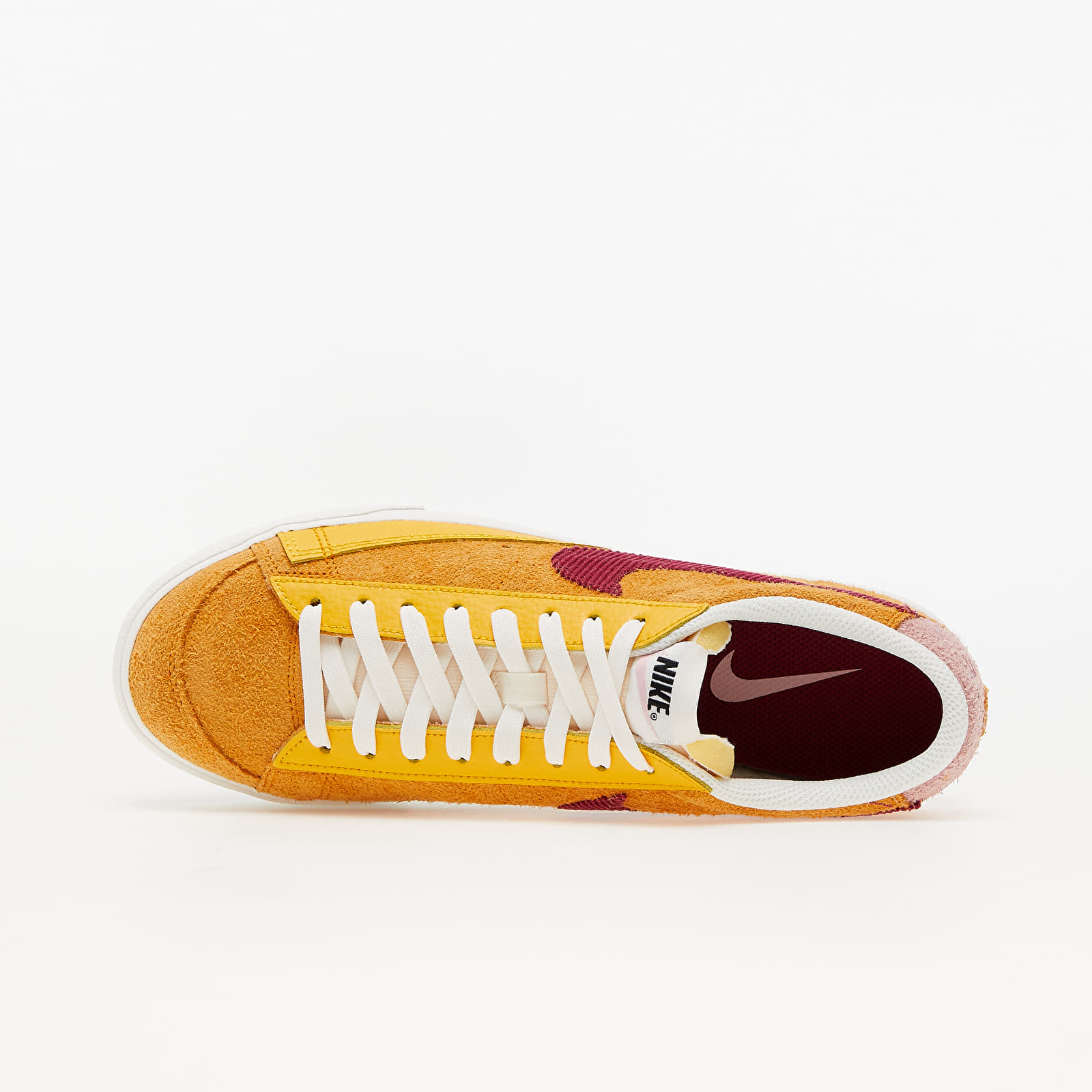 Zapatillas mujer Nike W Blazer Low Platform Sunset/ Rush Maroon-University Gold