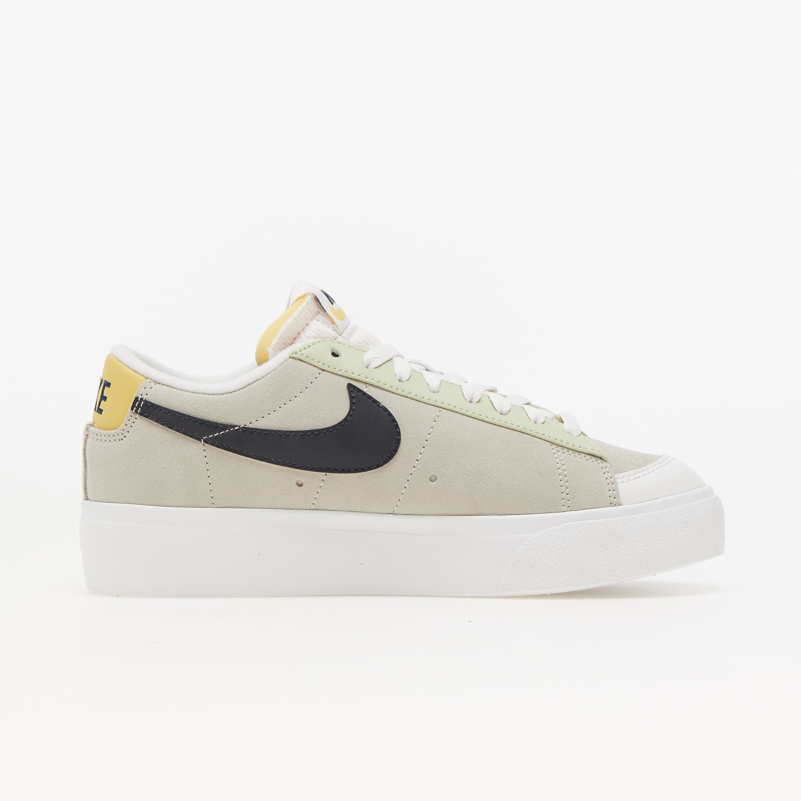 Buty damskie Nike W Blazer Platform Light Stone/ Off Noir-Summit White