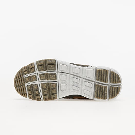 Nike free brown 2025