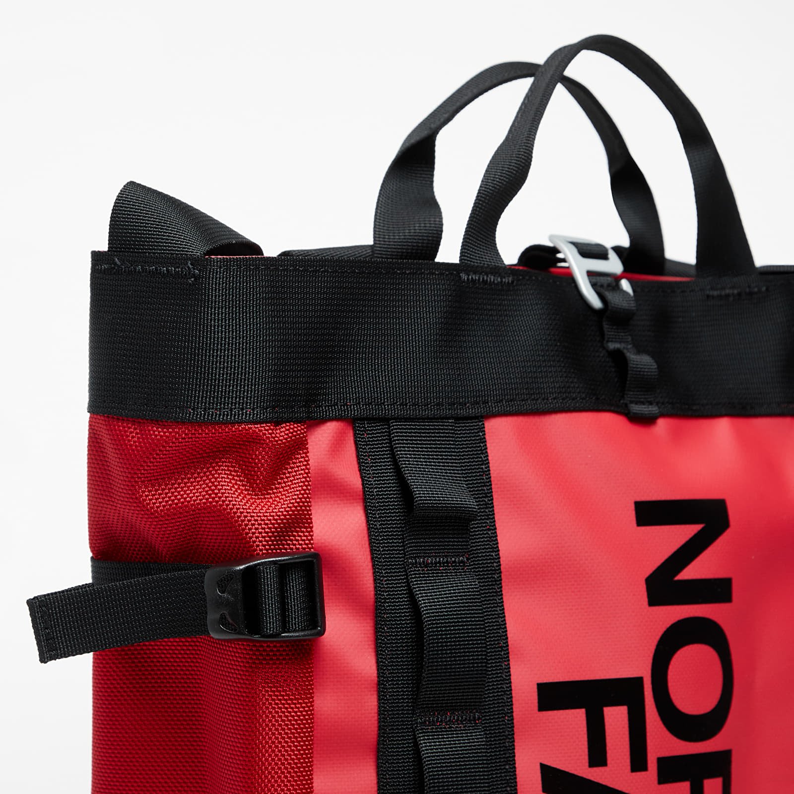 The north face base shop camp tote bag in black