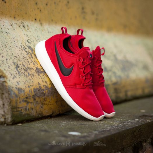 Men s shoes Nike Roshe Two Gym Red Black Sail Volt Footshop