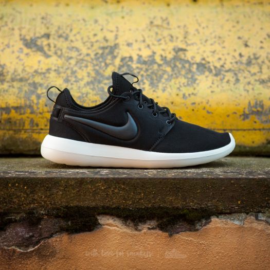 Nike roshe two black womens new arrivals