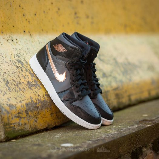 Women s shoes Air Jordan 1 Retro High BG Bronze Medal Black Metallic Red Bronze Dark Grey White Footshop