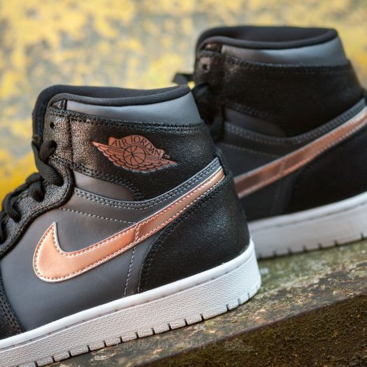 Air jordan 1 bronze online medal