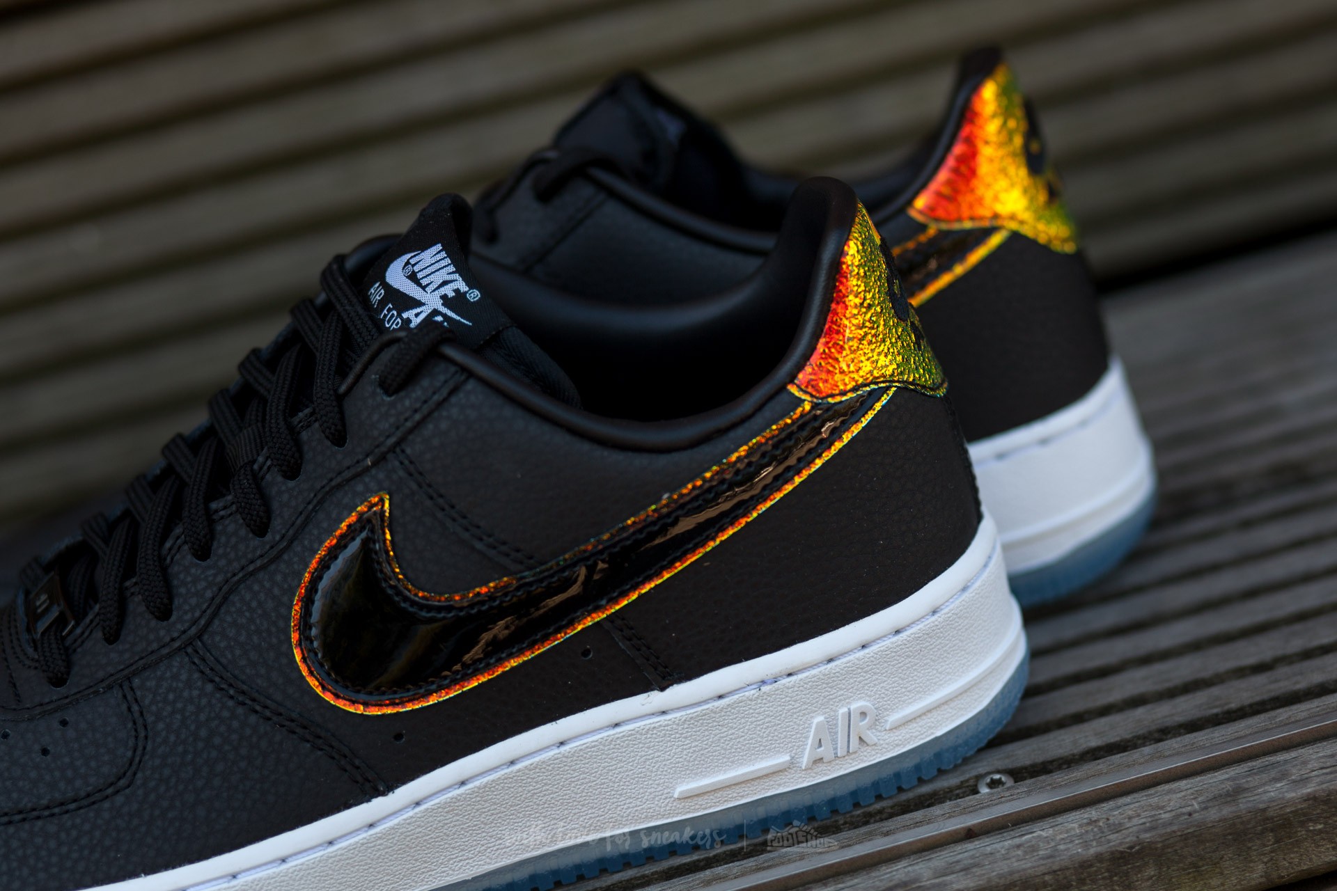 Buty damskie Nike Wmns Air Force 1 07' Premium Black/ Black-Pure Platinum