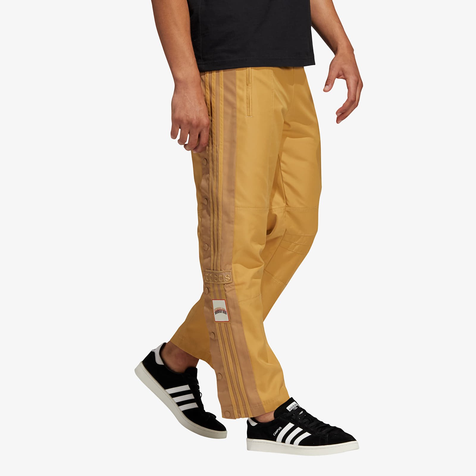 Broeken en spijkerbroeken adidas x Midwest Kids MWK Track Pant Cardboard