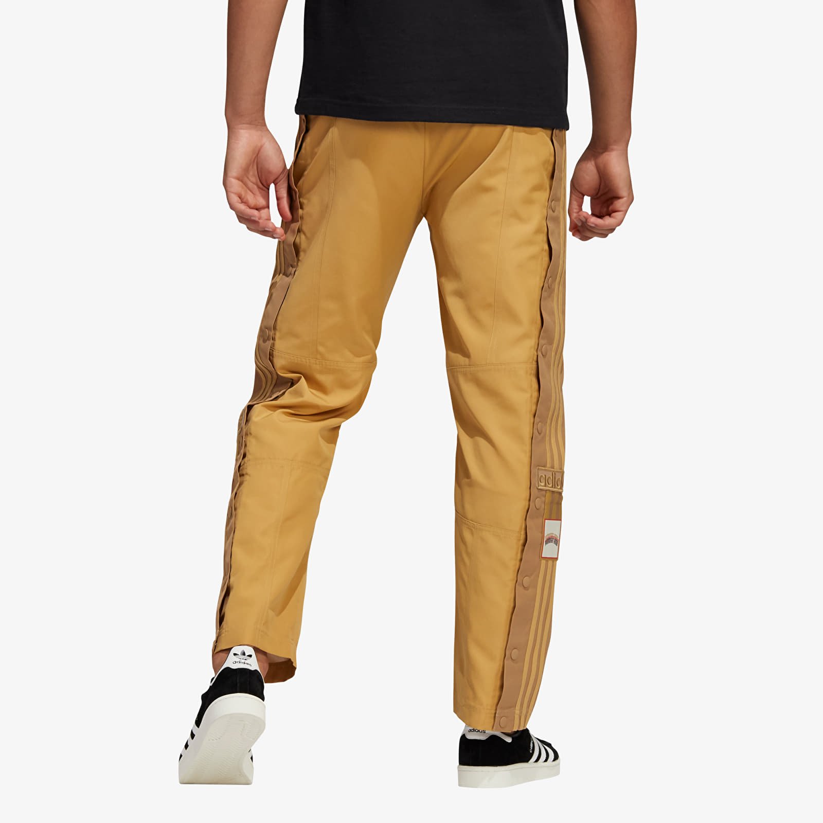 Broeken en spijkerbroeken adidas x Midwest Kids MWK Track Pant Cardboard