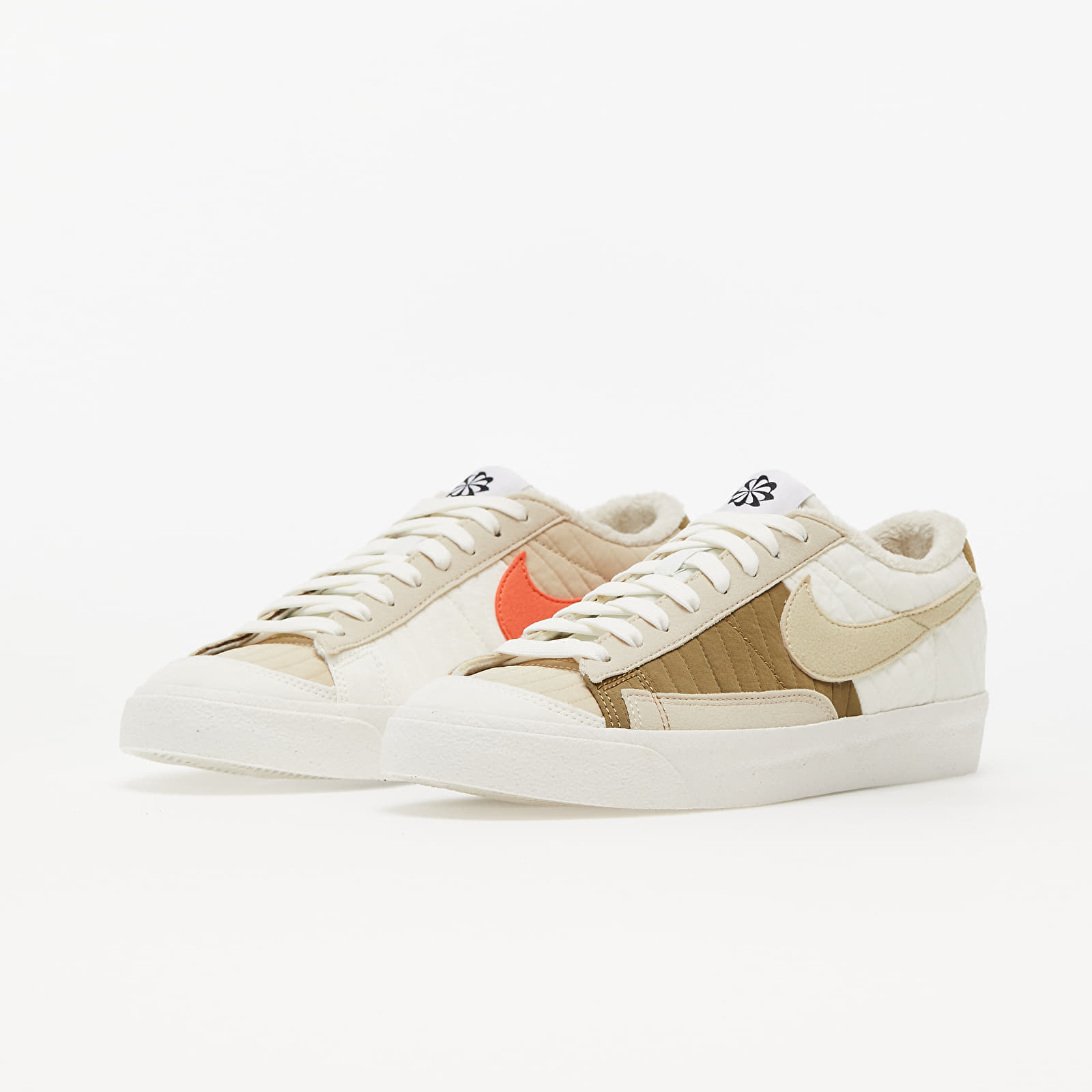 Skor för män Nike Blazer Low '77 Premium Sail/ Rattan-Brown Kelp-Orange