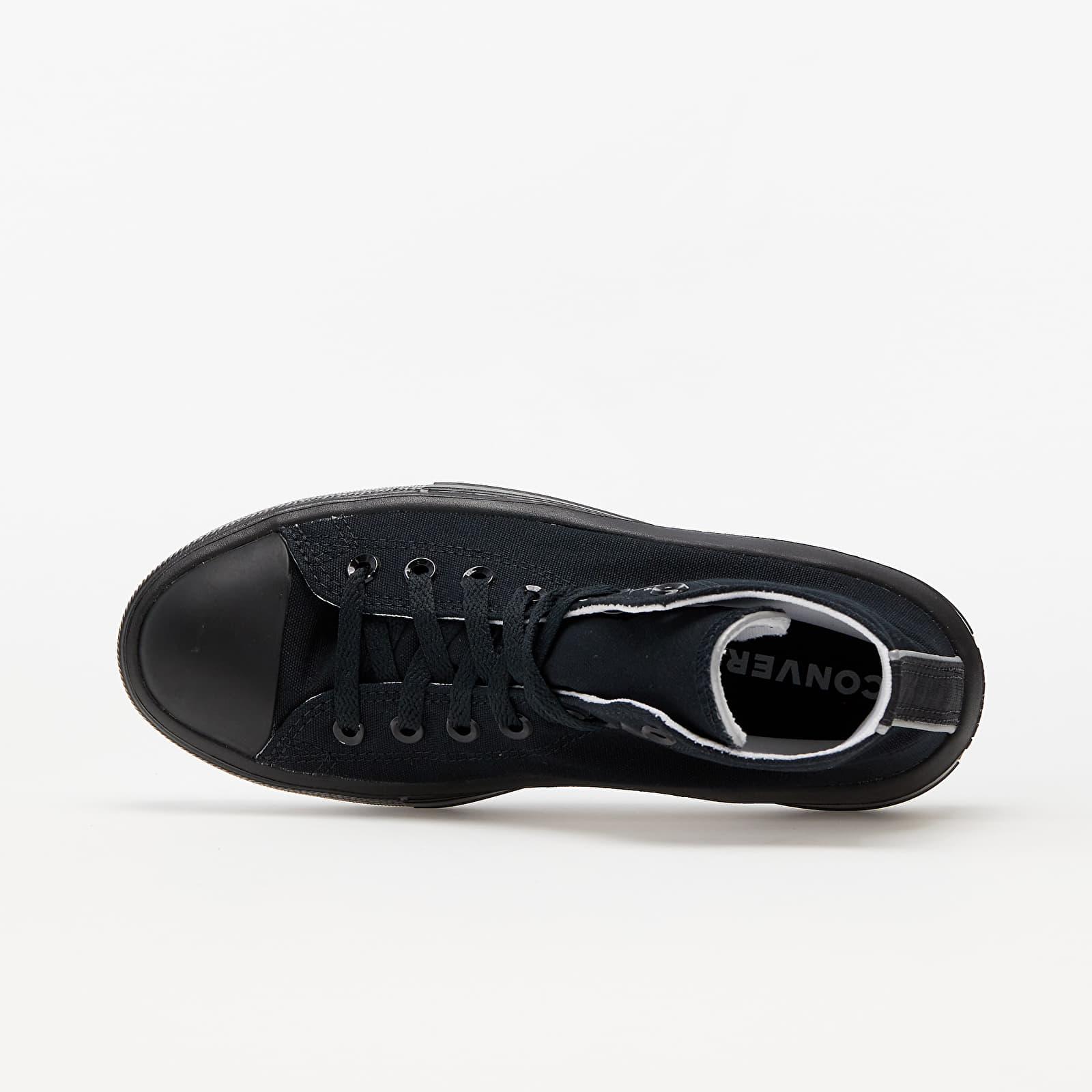 Total black converse store