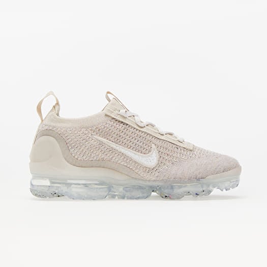 Vapormax shoes for women hot sale