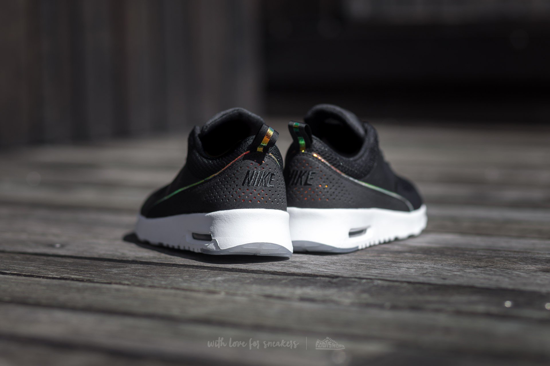 Nike air max thea holographic 2025