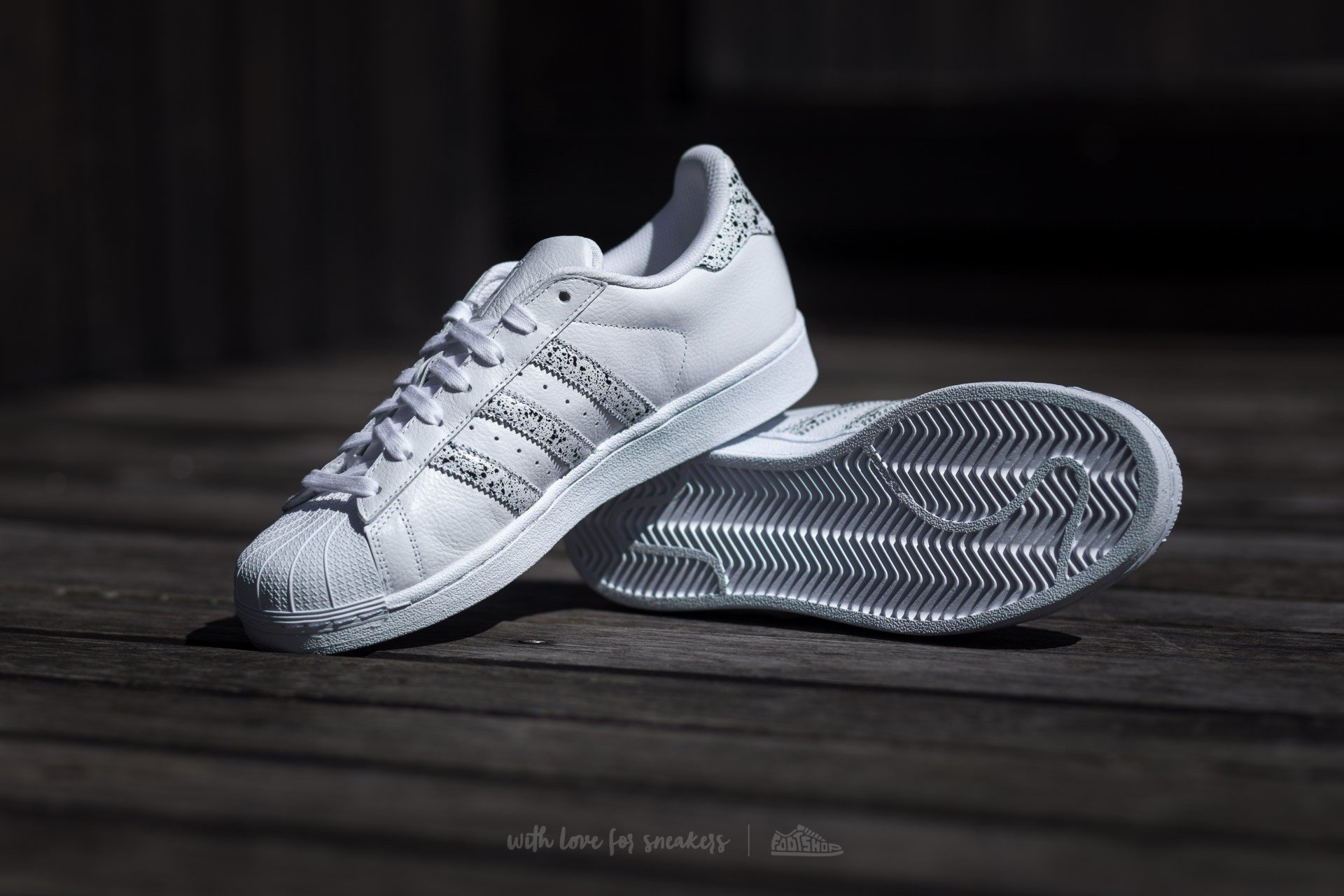 Adidas superstar glitter silver best sale