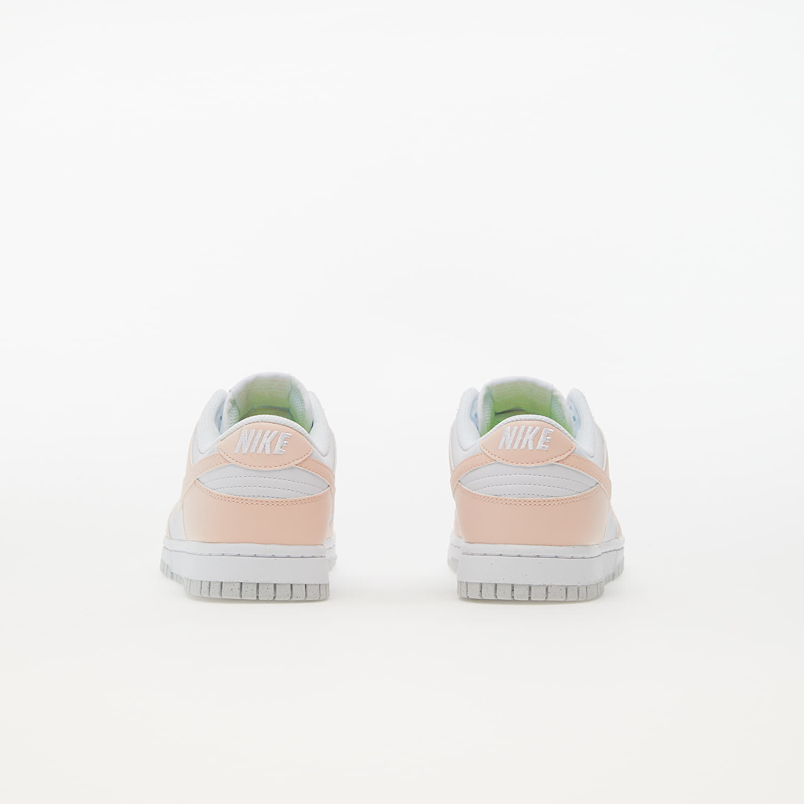 Zapatillas mujer Nike W Dunk Low Next Nature White/ Pale Coral