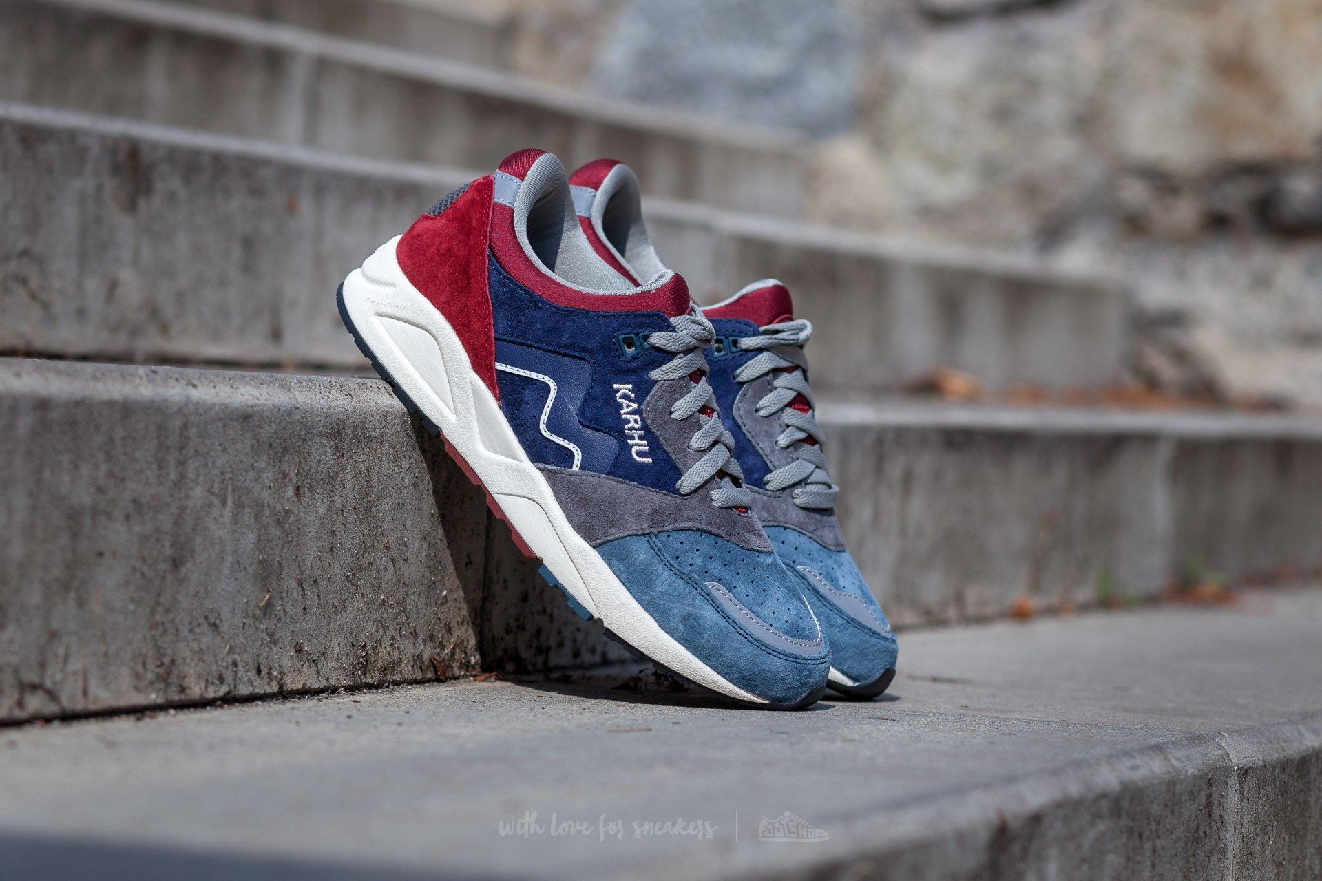 Herren Sneaker und Schuhe Karhu Aria Peacot/ Syraha 