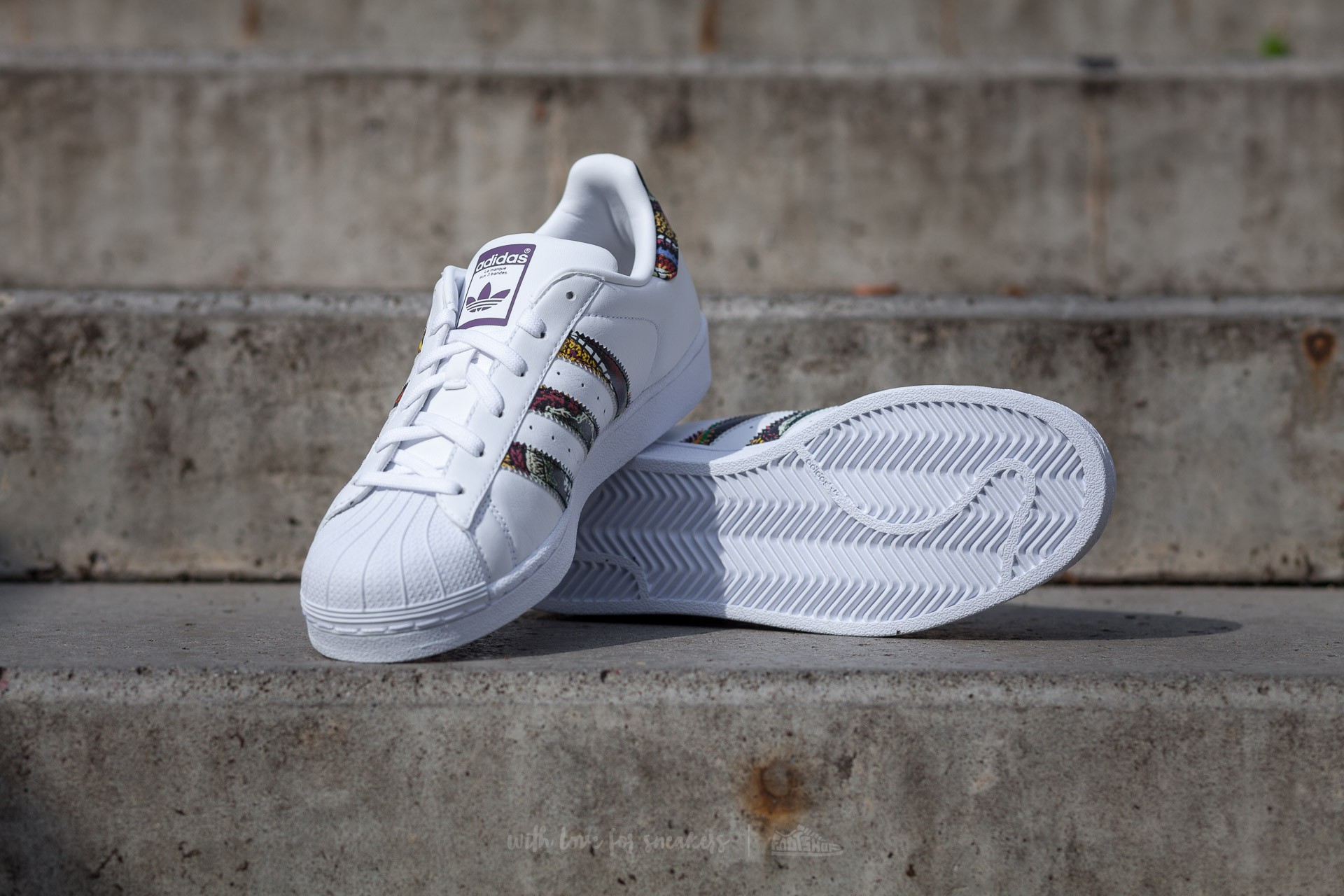 Adidas originals superstar 2 womens sneaker white/fairway/white cheap