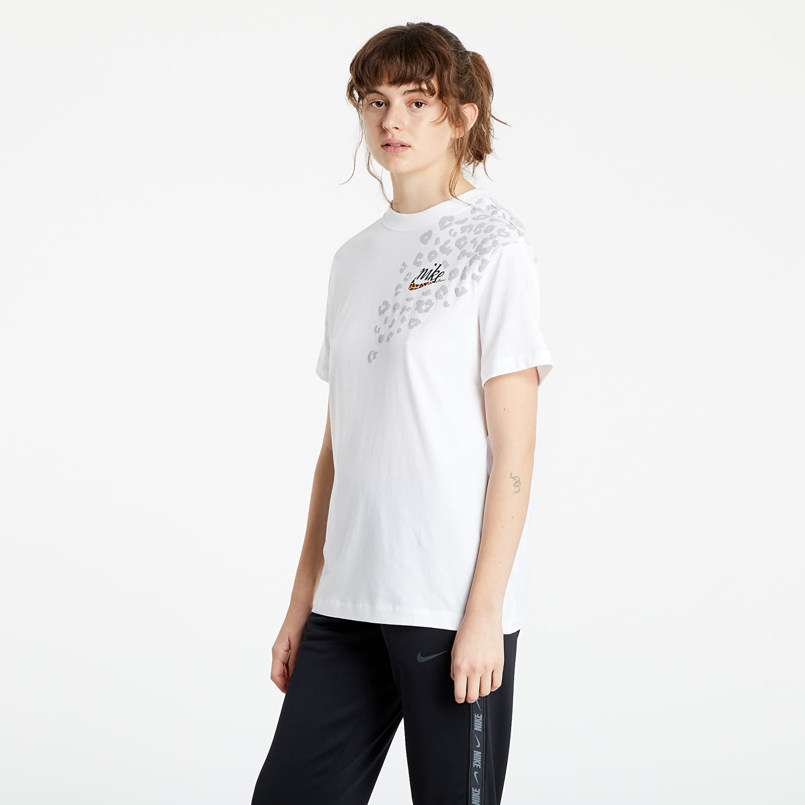 T-paidat Nike Sportswear W Nsw Tee Bf Patch White