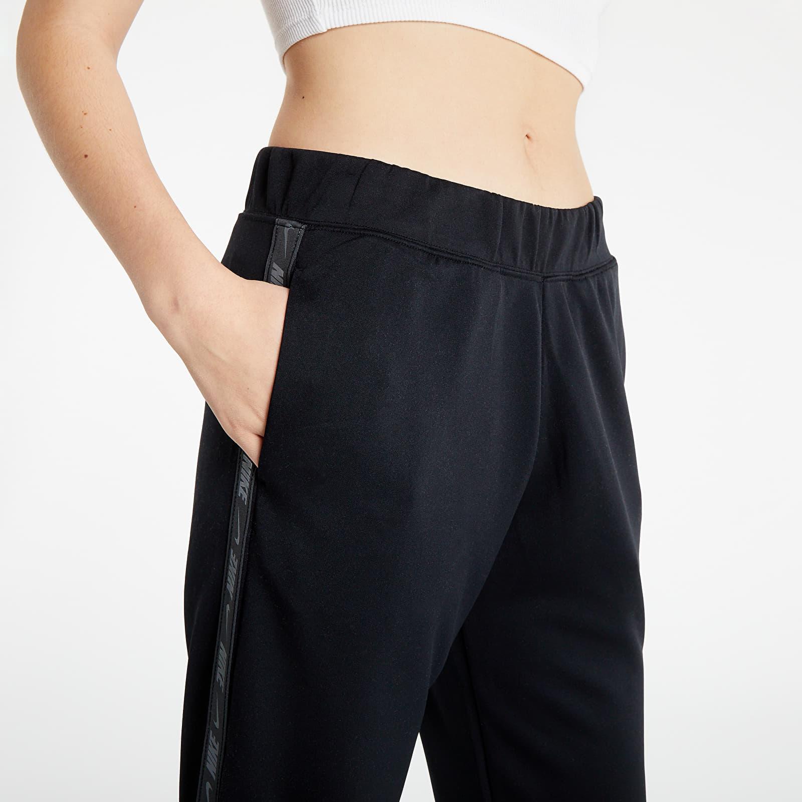 Kalhoty Nike NSW Pocket Tape Reg Pants Black