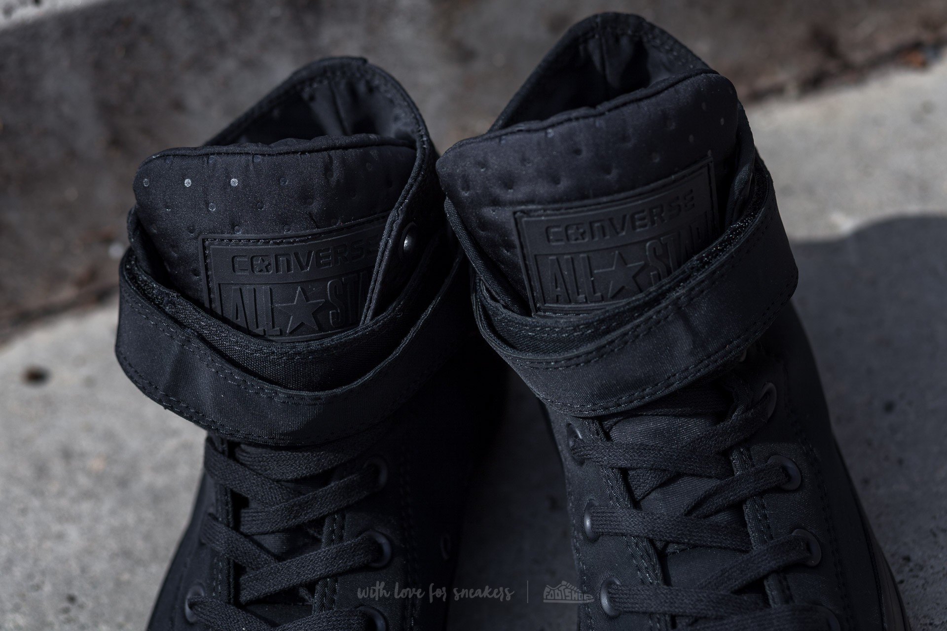 Chuck taylor all star brea hotsell