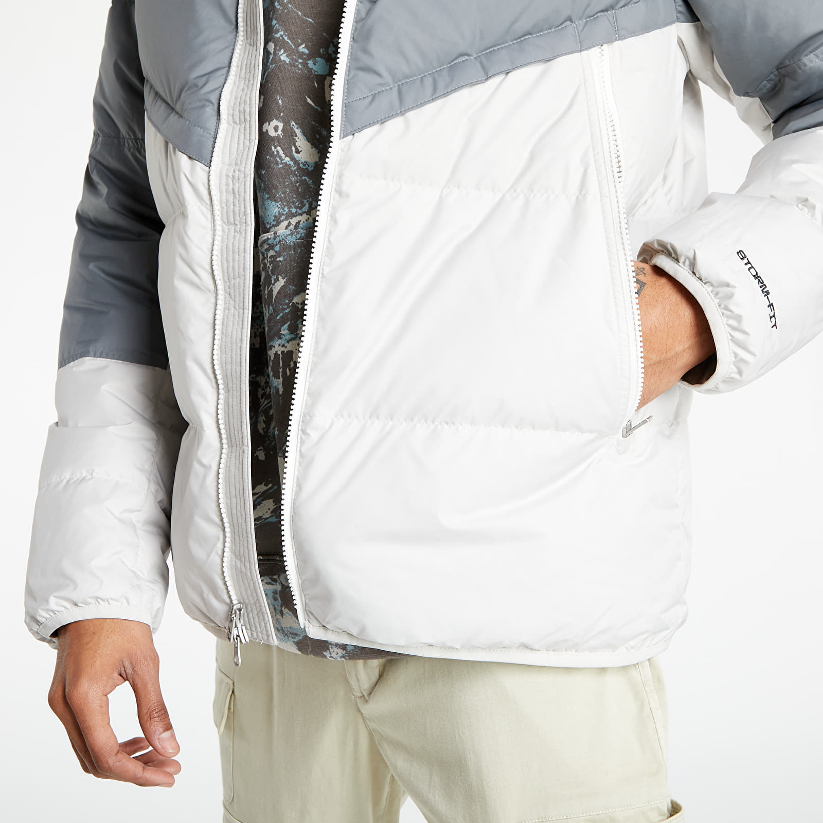 Jakne  Nike Sportswear M NSW Storm-FIT Windrunner Hoodie Jacket Smoke Grey/ Light Bone/ Sail/ Sail